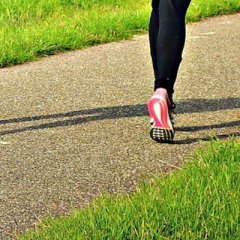 Man sieht jemanden joggen