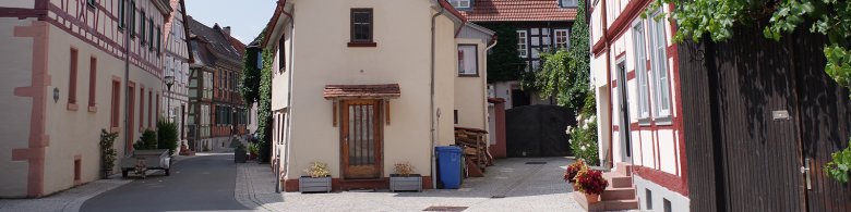 Man sieht die Altstadt von Babenhausen.