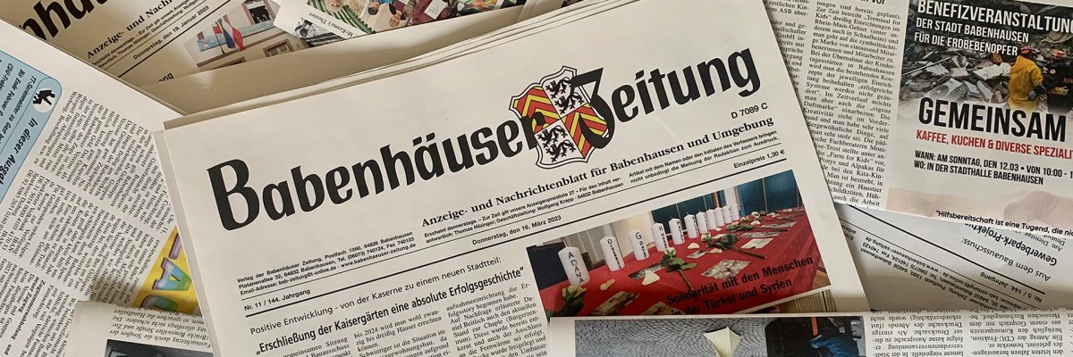 Titelbild des Pressearchiv, Ansammlung von Zeitungen