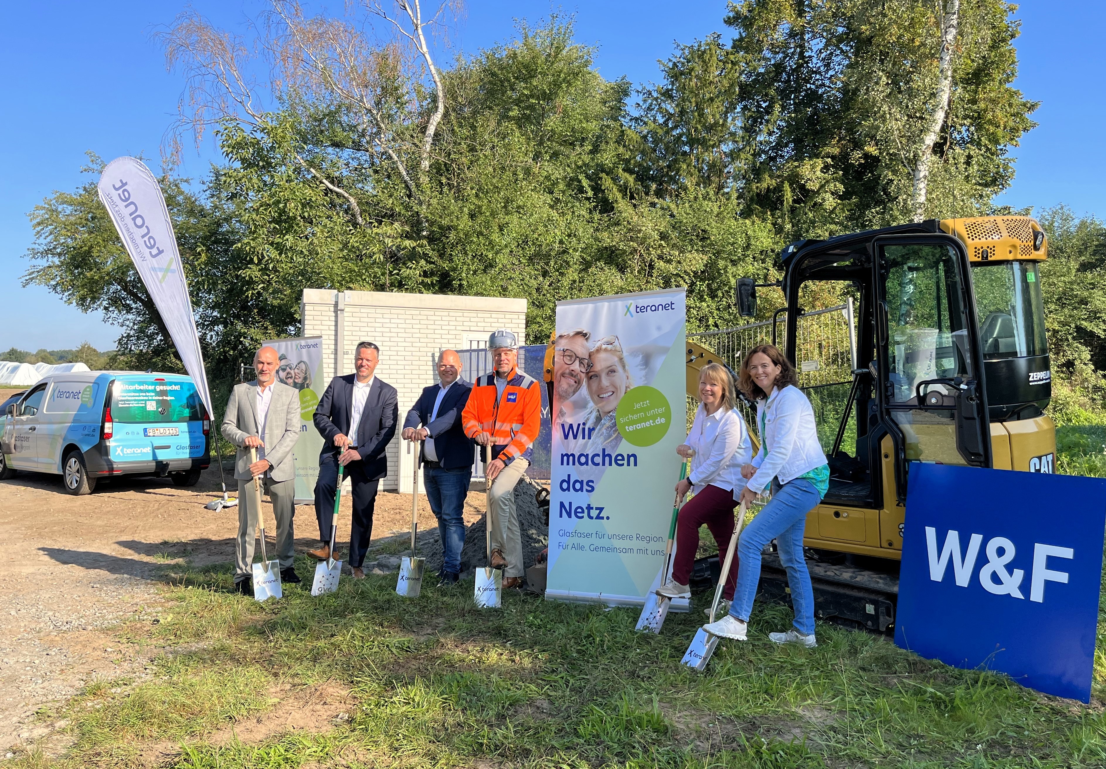Bild des Spatenstiches zum Glasfaserausbau