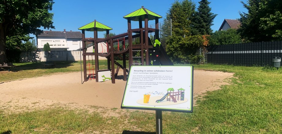 Neues Spielgerät auf dem Spielplatz in der Waldstraße