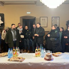 Auf dem Bild sieht man Teilnehmer der Tagesfahrt nach Bouxwiller