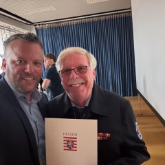 Dominik Stadler bei der Hauptversammlung der freiwilligen Feuerwehr.