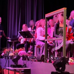 Man sieht ein Konzert an der JSS