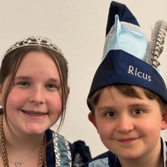 Auf dem Bild sieht man Prinzessin Céline I. und Prinz Ricus I. 