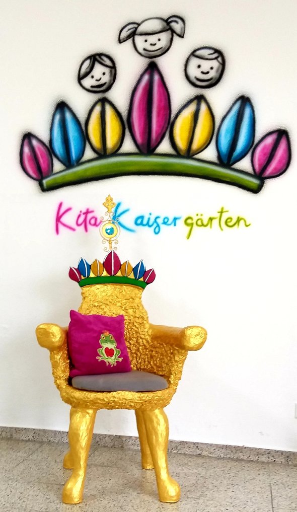 Auf dem Bild sieht man das Logo der Kindertagesstätte