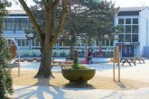 Hier sieht man die Schule im Kirchgarten in Babenhausen.