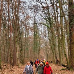 Eine Gruppe von Leuten, beim Grenzgang